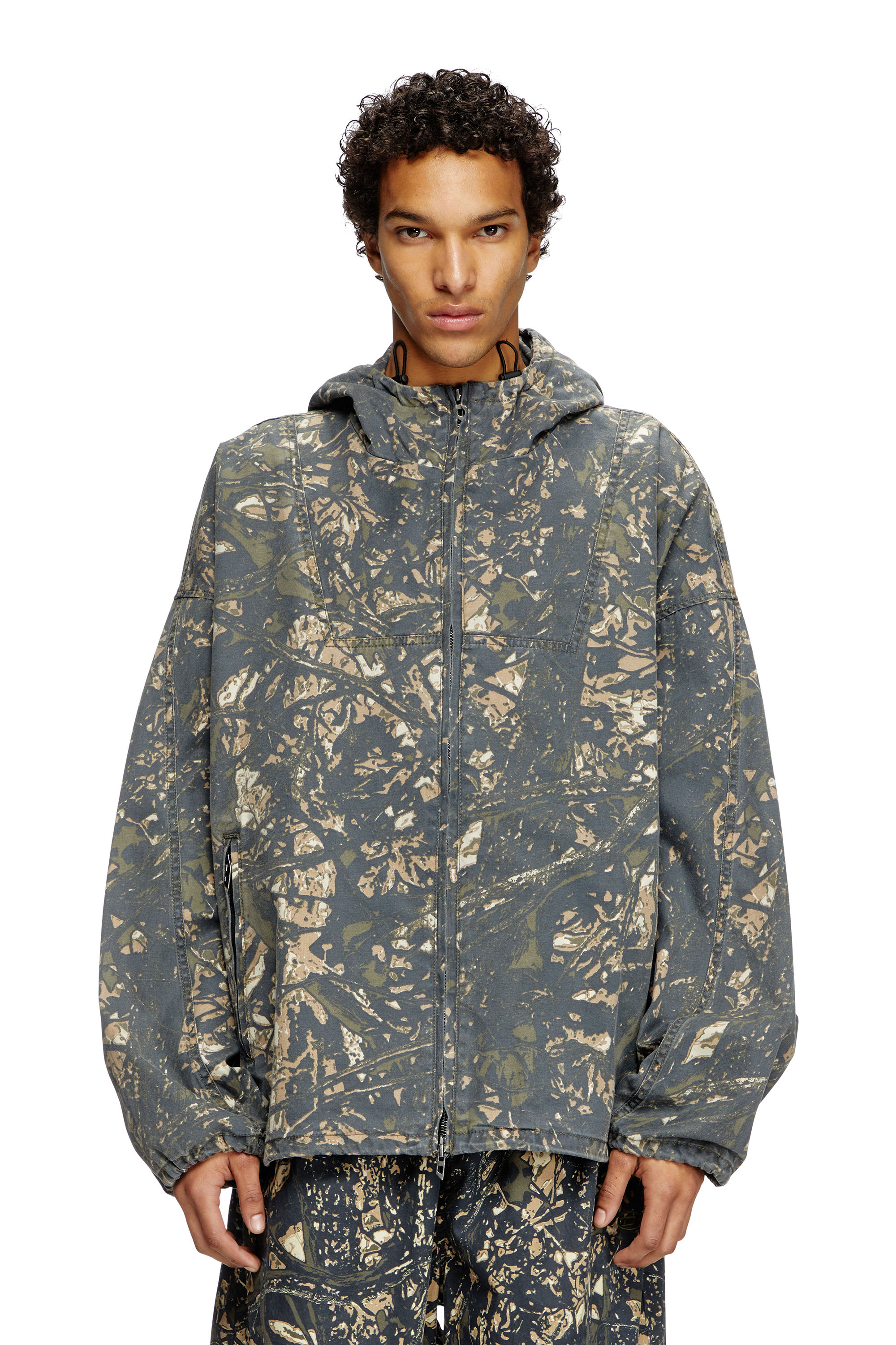 Diesel - J-LINT, Giacca con cappuccio stampa camouflage Uomo in Multicolor - 1